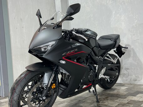 2025 Honda CBR 650R, чёрный, 1185000 рублей, вид 5