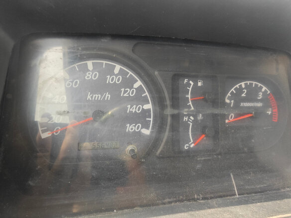 2010 Isuzu Elf (N-series), белый, 2400000 рублей - вид 5