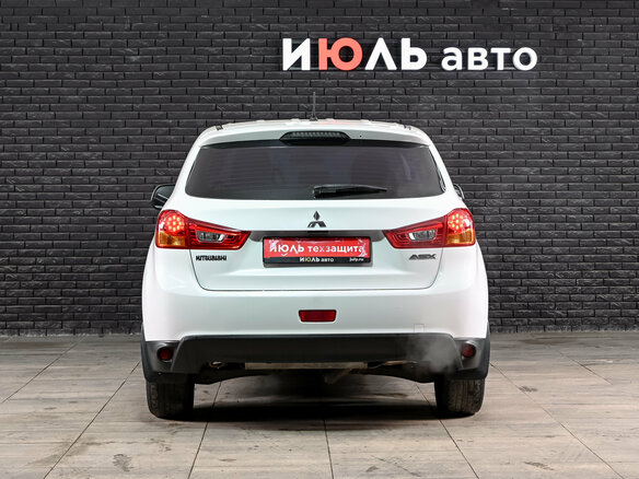 2014 Mitsubishi ASX I Рестайлинг, белый, 1200000 рублей - вид 5