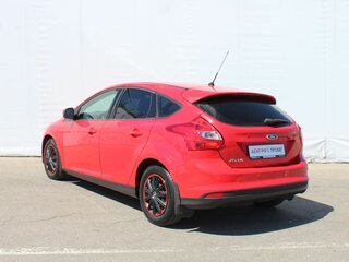 2012 Ford Focus III, красный, 810000 рублей, вид 5