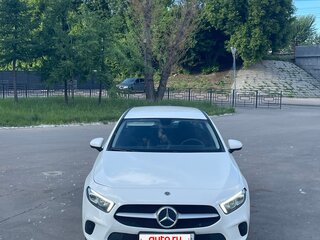 2018 Mercedes-Benz A-Класс 200 IV (W177), белый, 1800000 рублей, вид 2
