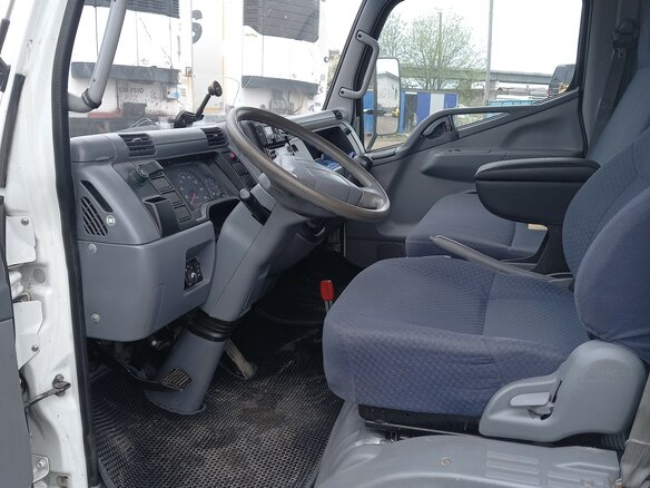 2012 Fuso (Mitsubishi) Canter, белый, 2700000 рублей - вид 3
