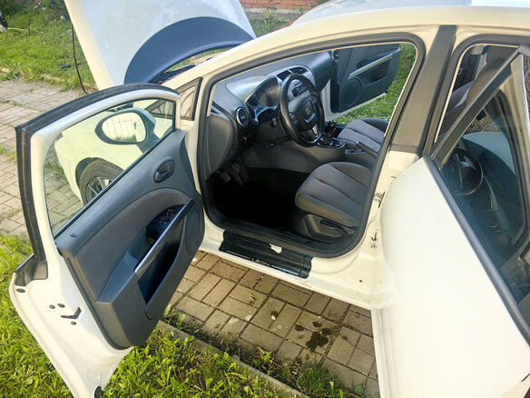 2010 SEAT Leon II Рестайлинг, белый, 535000 рублей - вид 12