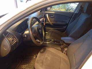 2011 BMW 1 серии 116i I (E81/E82/E87/E88) Рестайлинг, белый, 850000 рублей, вид 4