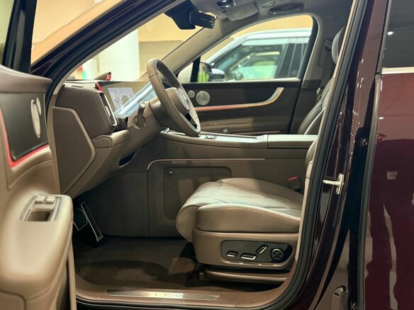 2026 Aito M9 75.4 kWh II, красный - вид 12