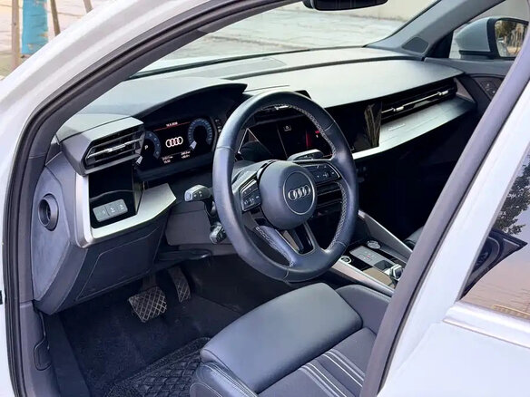 2023 Audi A3 Sportback 35 TFSI IV (8Y), белый, 1980007 рублей - вид 13