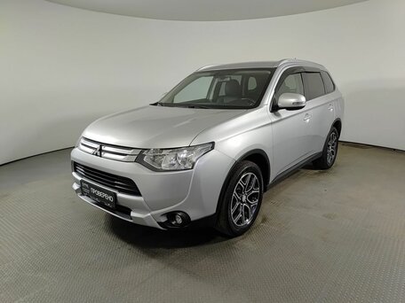 Mitsubishi Outlander III Рестайлинг