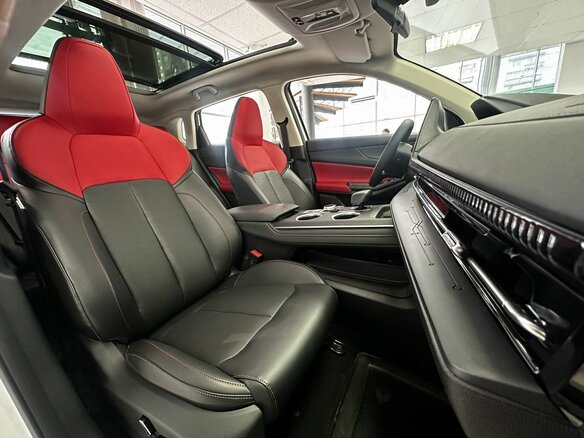 2024 Changan UNI-S I, красный, 3059900 рублей - вид 21