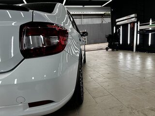 2017 Renault Logan II, белый, 660000 рублей, вид 3