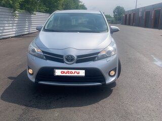 2013 Toyota Verso I Рестайлинг, серебристый, 1345000 рублей, вид 4