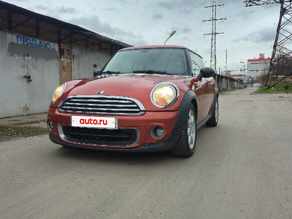 2011 Mini Hatch One II (R56) Рестайлинг, оранжевый, 820000 рублей