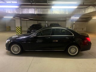 2016 Mercedes-Benz C-Класс 180 IV (W205), чёрный, 2400000 рублей, вид 5