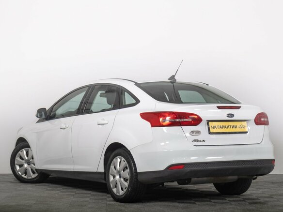 2018 Ford Focus III Рестайлинг, белый, 1029000 рублей - вид 4