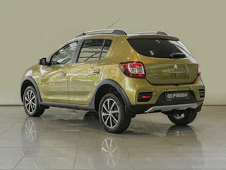 2015 Renault Sandero II, зелёный, 980000 рублей, вид 2
