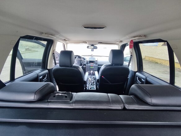 2011 Land Rover Freelander II Рестайлинг, чёрный - вид 15