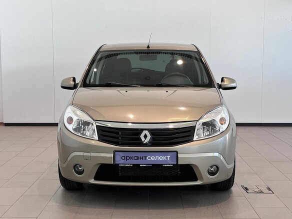2010 Renault Sandero I, бежевый, 775000 рублей - вид 6