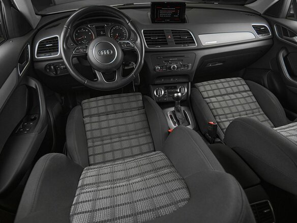 2014 Audi Q3 I (8U), белый - вид 6
