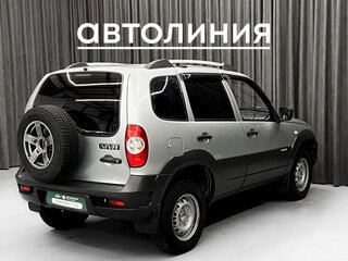 2014 Chevrolet Niva I Рестайлинг, серебристый, 660000 рублей, вид 5