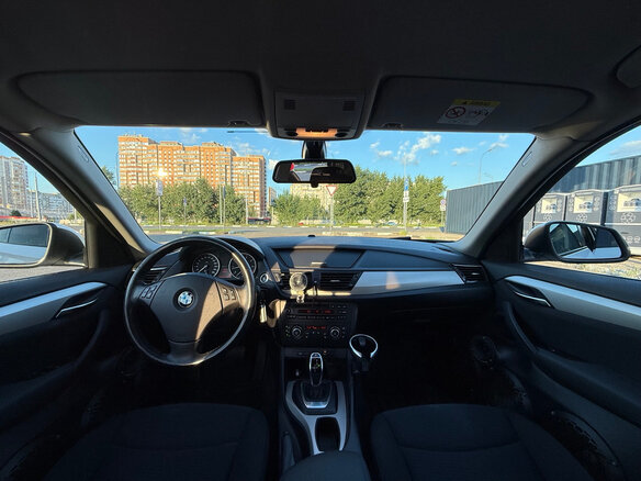 2013 BMW X1 20i I (E84) Рестайлинг, белый, 1699000 рублей - вид 5
