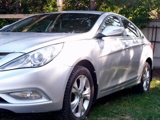 2012 Hyundai Sonata VI (YF), серебристый, 1100000 рублей, вид 3