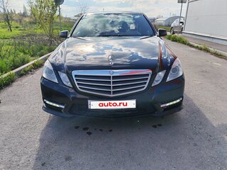 2013 Mercedes-Benz E-Класс 200 7G-Tronic IV (W212, S212, C207), чёрный, 2100000 рублей, вид 2