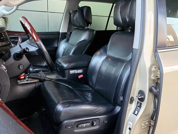 2011 Lexus LX 570 III, золотистый, 4700000 рублей - вид 6