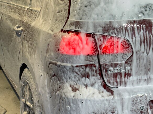 2011 Volkswagen Golf VI, красный - вид 8