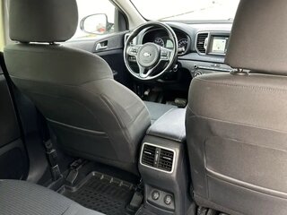 2017 Kia Sportage IV, белый, 1850000 рублей, вид 5