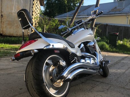 2007 Suzuki Boulevard M109R, белый, 850000 рублей, вид 2