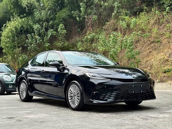 Открыть фотографии: Toyota Camry IX (XV80) China Market