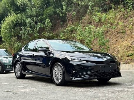 Toyota Camry IX (XV80) China Market