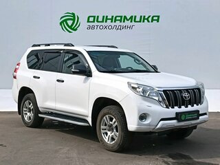 2017 Toyota Land Cruiser Prado 150 Series Рестайлинг 1, белый, 2575000 рублей, вид 3
