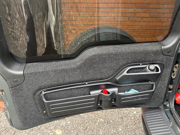 2011 Chevrolet Niva I Рестайлинг, зелёный, 510000 рублей - вид 9