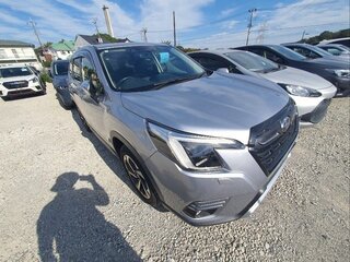 2023 Subaru Forester V Рестайлинг, серебристый, 2695000 рублей, вид 4