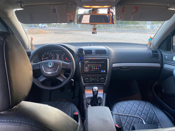 2010 Skoda Octavia II (A5) Рестайлинг, серебристый, 800000 рублей - вид 6
