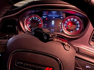 2019 Dodge Challenger III Рестайлинг 2, красный, 4550000 рублей, вид 5