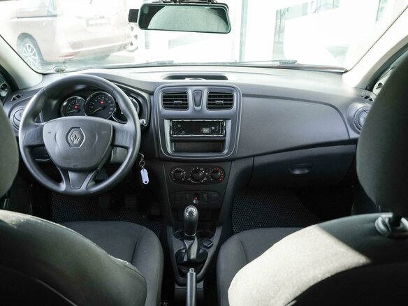 2017 Renault Logan II, белый - вид 5
