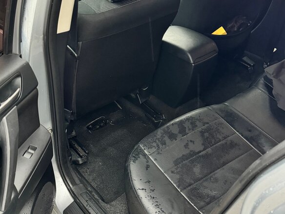 2011 Mazda 3 II (BL) Рестайлинг, серебристый, 920000 рублей - вид 13