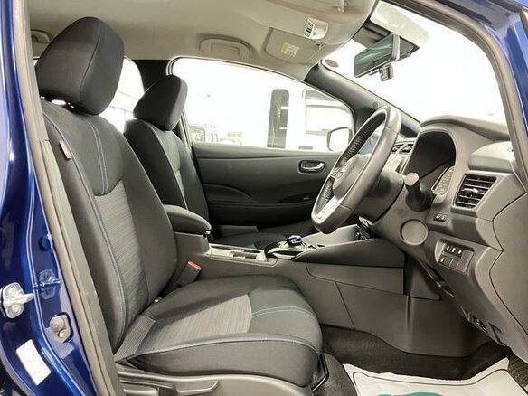 2022 Nissan Leaf II (ZE1), голубой, 1855000 рублей - вид 13