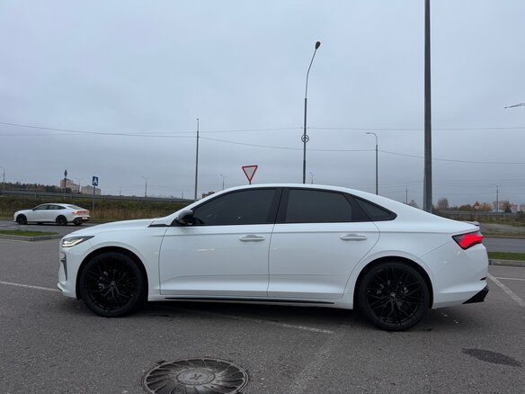 2024 Geely Preface I, белый, 2700000 рублей - вид 11