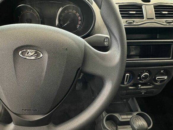 2026 Lada (ВАЗ) Granta I Рестайлинг, белый - вид 21