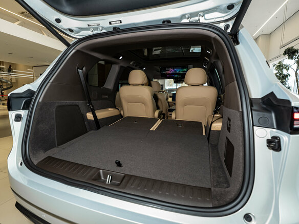 2026 Changan Deepal S09, серебристый, 7039900 рублей - вид 29