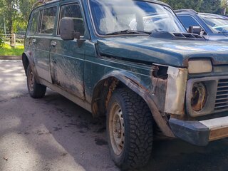 2000 Lada (ВАЗ) 2131 (4x4) I, зелёный, 85000 рублей, вид 1
