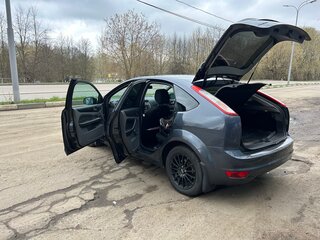 2011 Ford Focus II Рестайлинг, серый, 680000 рублей, вид 3