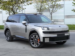 2026 Lynk & Co 900, серебристый, 7790000 рублей, вид 4