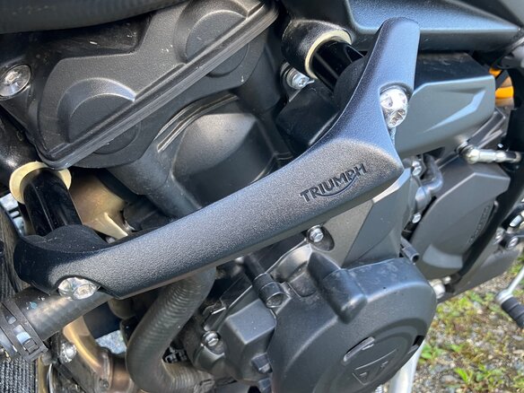 2024 Triumph Street Triple, красный, 1500000 рублей - вид 5