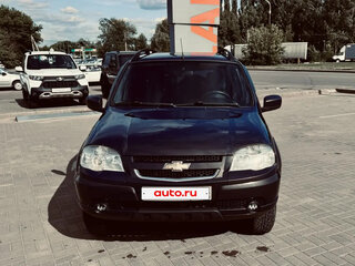 2016 Chevrolet Niva I Рестайлинг, коричневый, 700000 рублей, вид 1