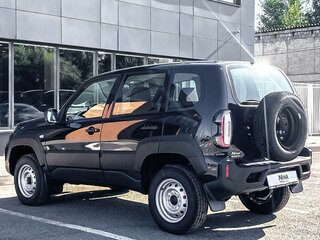 2025 Lada (ВАЗ) Niva Travel I, чёрный, 1763000 рублей, вид 4