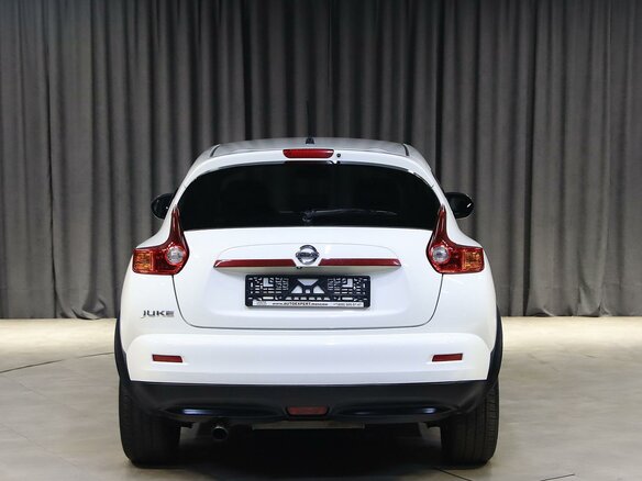 2013 Nissan Juke I, белый - вид 12