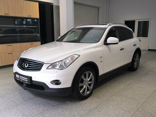 Infiniti QX50 I